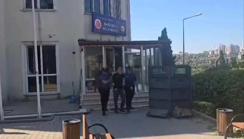 Başakşehir'de Kadın Cinayeti: Toplumun Sesi Yükseliyor, Şiddet Sona Erecek Mi?
