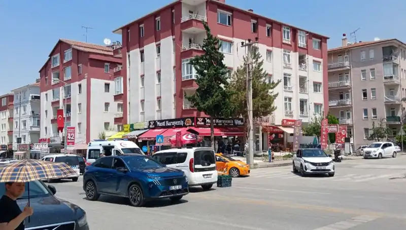 Taksi ile Otomobil Çarpıştı: Kazanın Ardından Yaşananlar