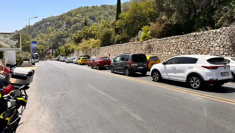 Fethiye-Ölüdeniz Yolunda Tatilciler 3 Kilometrelik Kuyruk Oluşturdu!