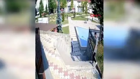 Kastamonu'da Muhtarın Uyardığı Kişi Tarafından Bıçaklı Saldırı Gerçekleşti