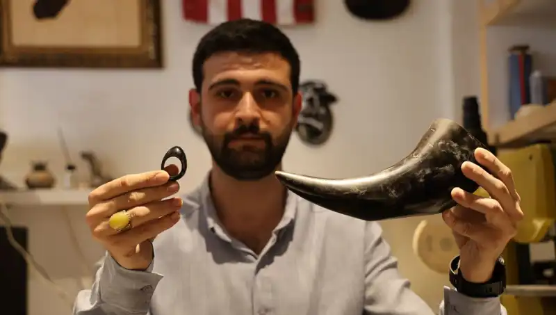 Türk Savaşçıların Gizli Gücü: Manda Boynuzundan Yapılan Özel Ekipmanlar